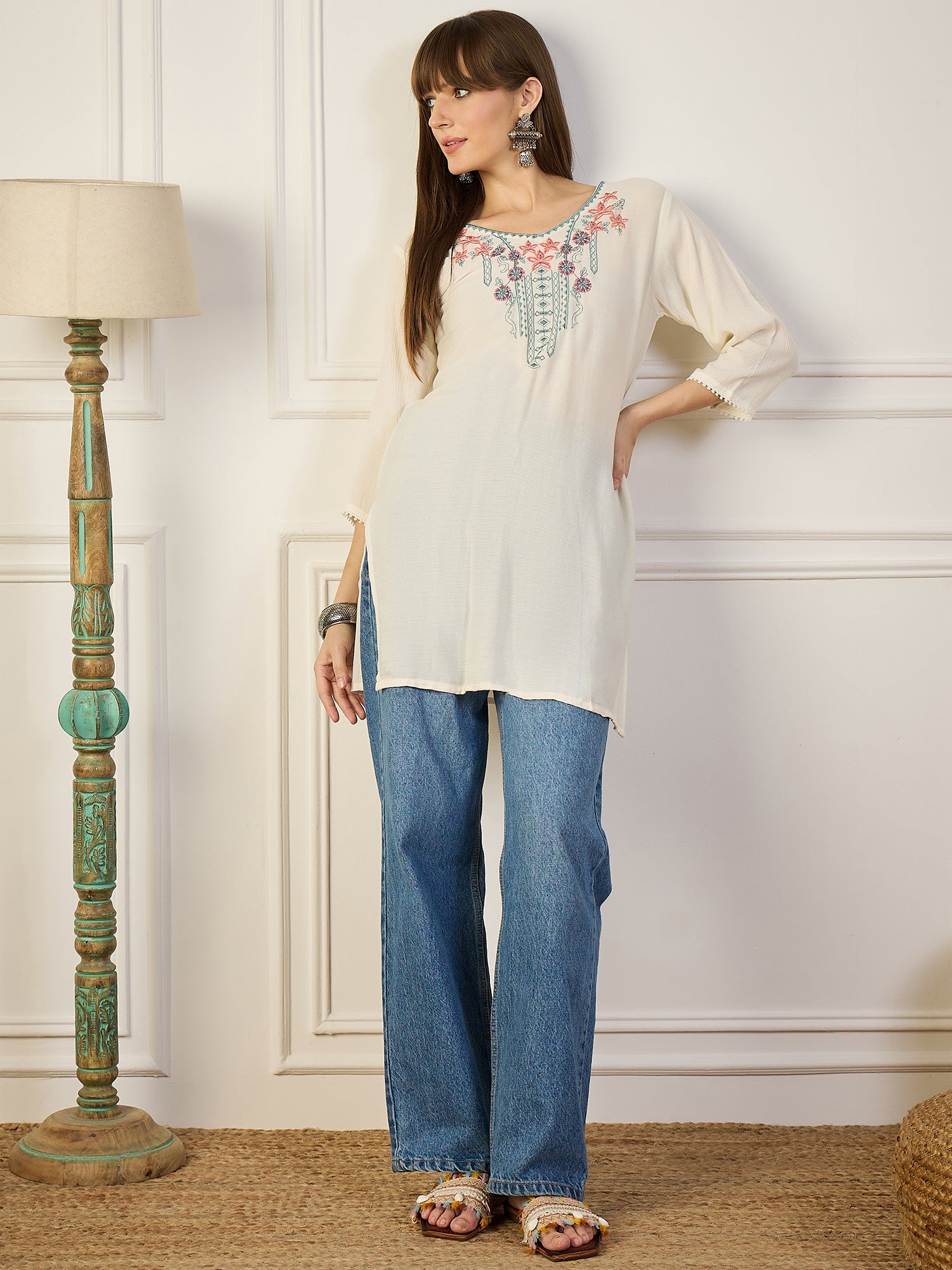 IVORY BLOSSOM | Off-White Floral Embroidered Short Kurta