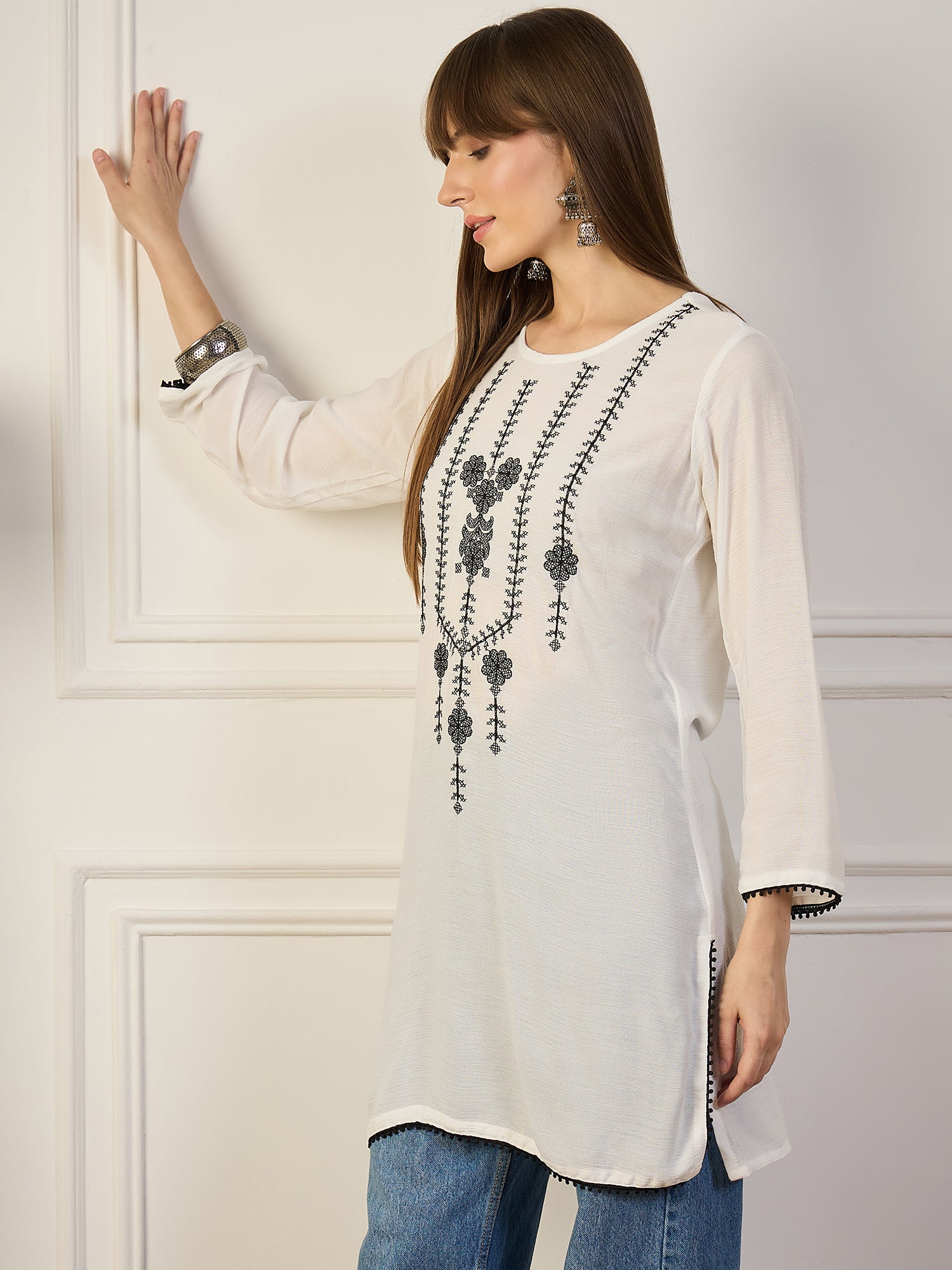 MONOCHROME CHIC | White &amp; Black Floral Short Kurta