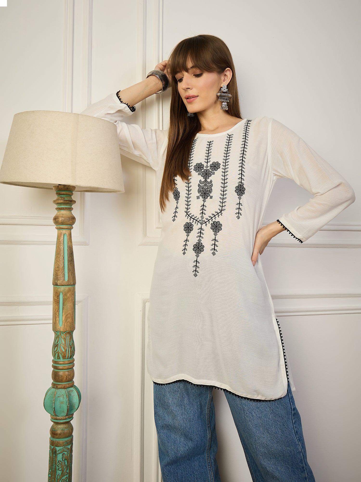 MONOCHROME CHIC | White &amp; Black Floral Short Kurta