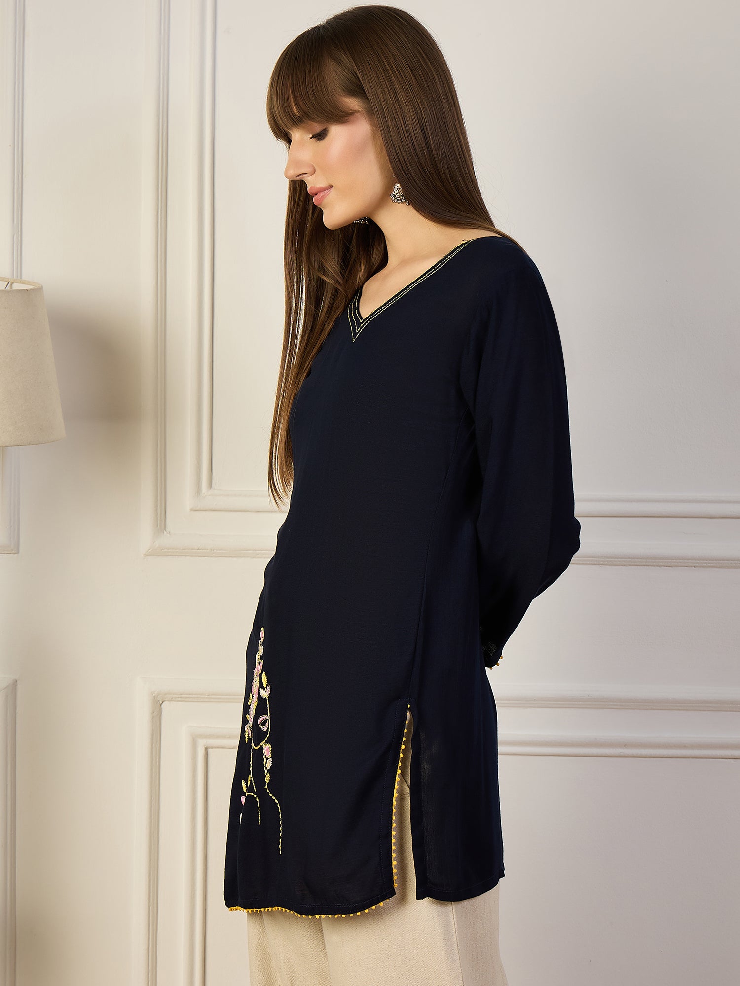 MIDNIGHT BLOSSOM | Navy Floral Embroidered Short Kurta