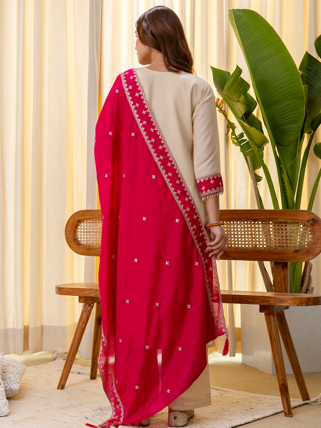 Niyati Cream Embroidered Kurta Set