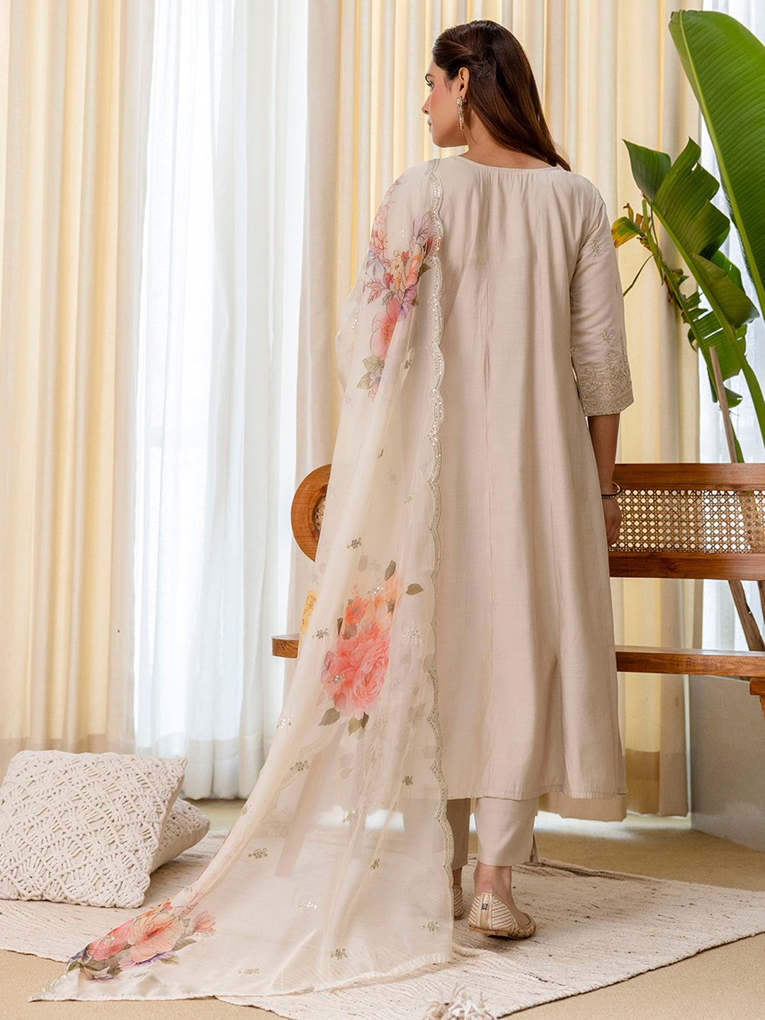 Vireya Grey Embroidered Kurta Set