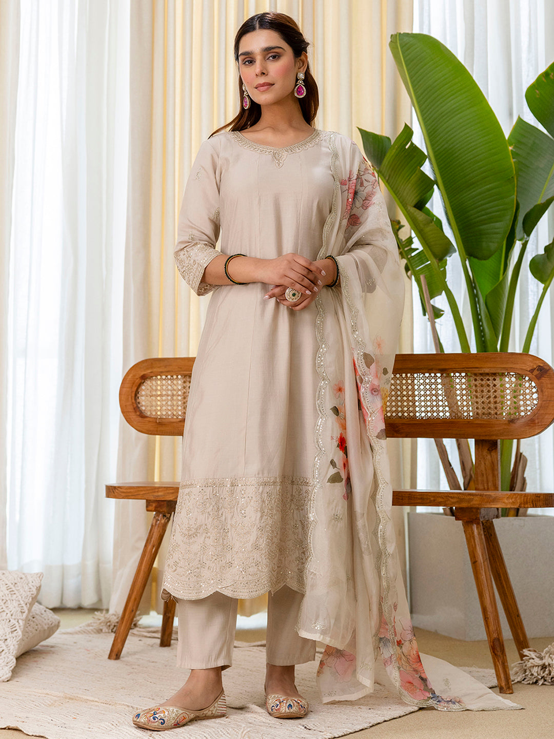 Vireya Grey Embroidered Kurta Set