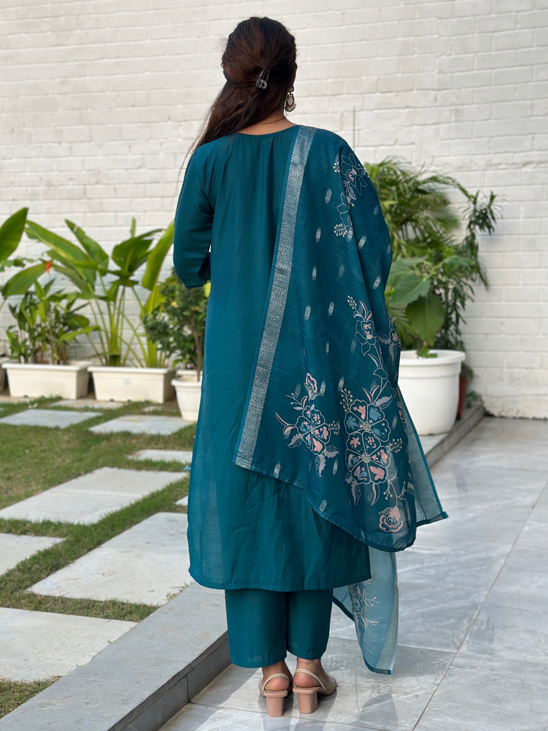 Kivra Teal Straight Kurta Set – Silk Blend with Self-Woven Dupatta