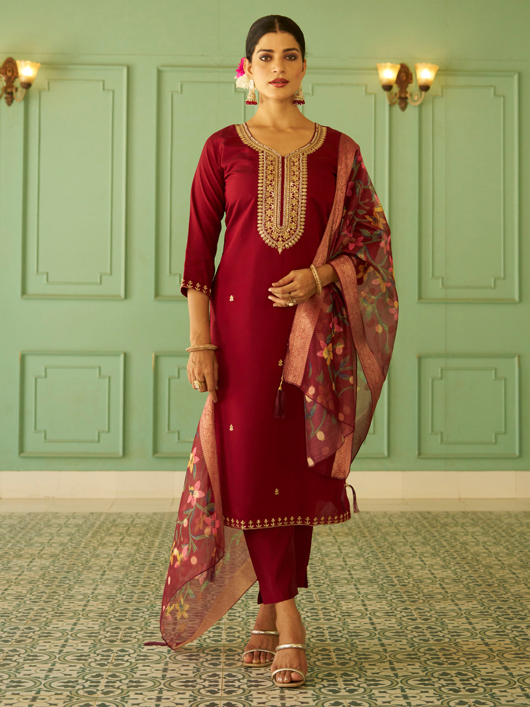 Bhuvika Beads Maroon Women Straight Kurta Set with Organza Dupatta