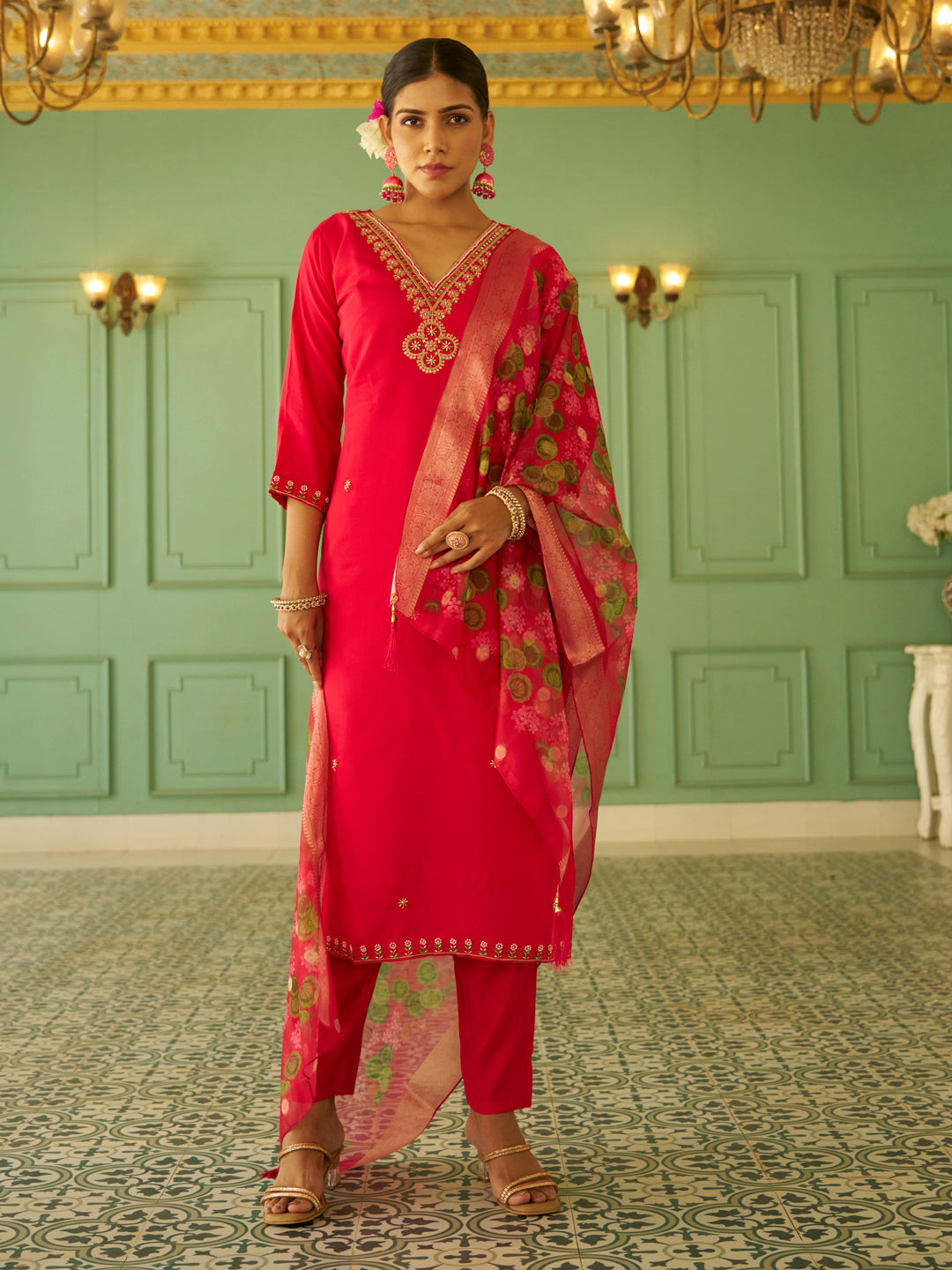 Aaravi Beads Pink Straight Kurta Set – Silk Blend with Beaded Embroidery &amp; Organza Dupatta