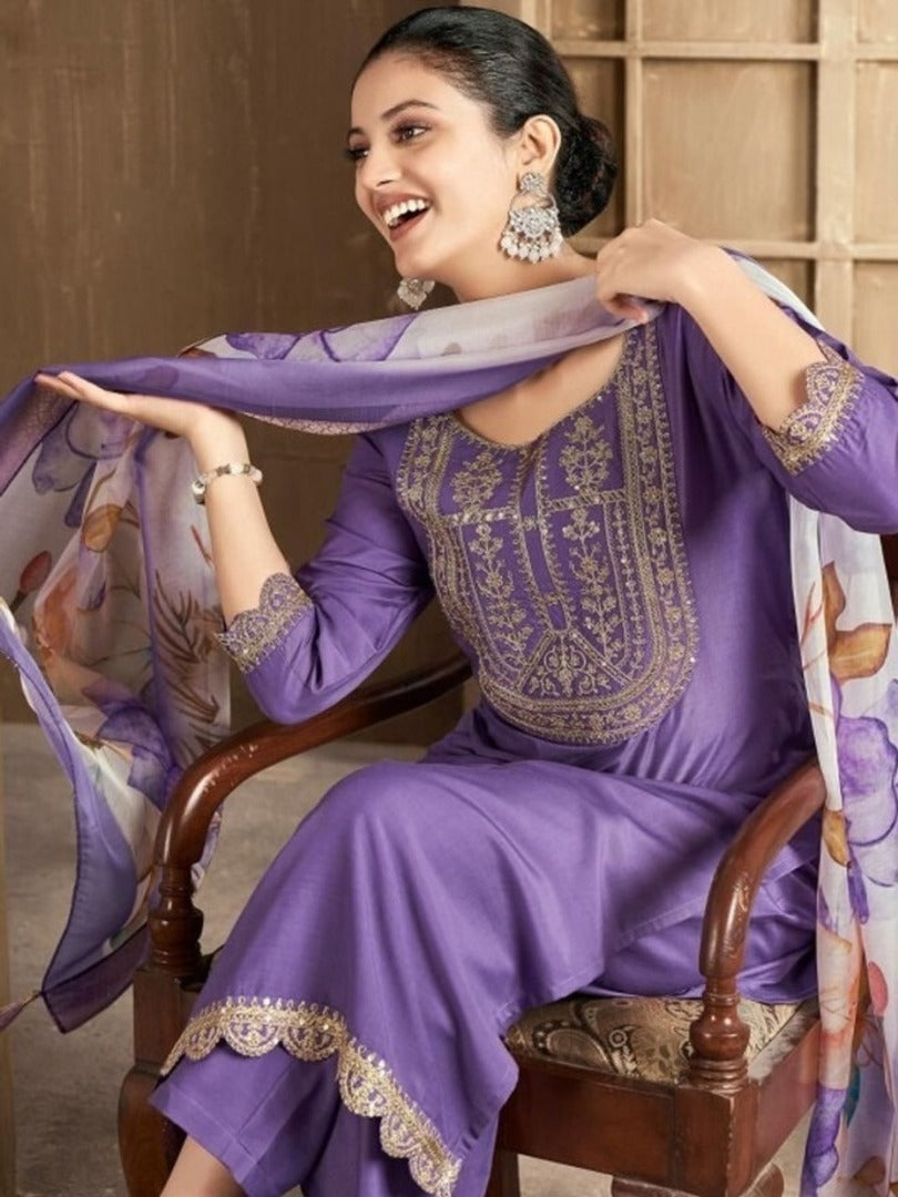 Women's Embroidered Rayon Slub 3-Piece Kurta Set.