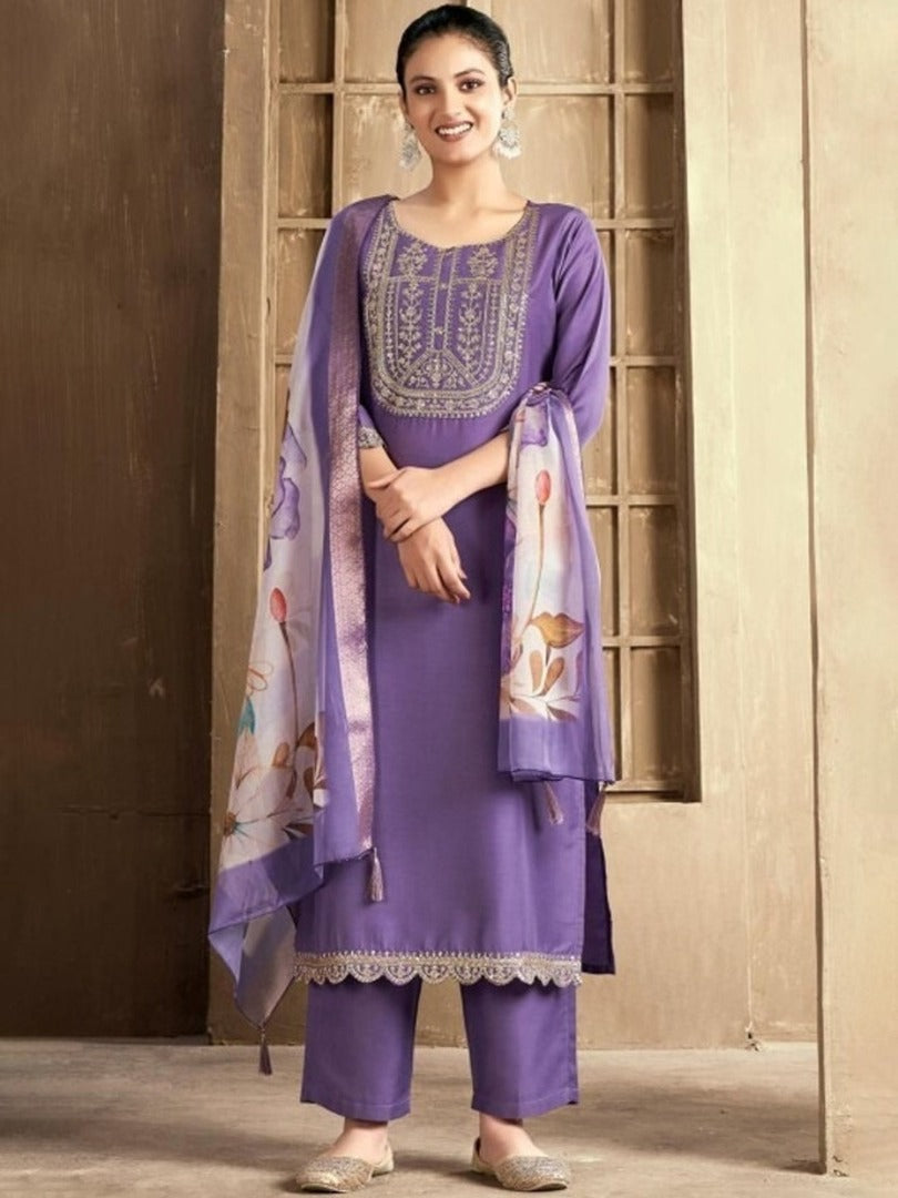 Women's Embroidered Rayon Slub 3-Piece Kurta Set.