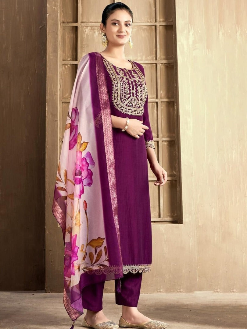 Women's Embroidered Rayon Slub 3-Piece Kurta Set.