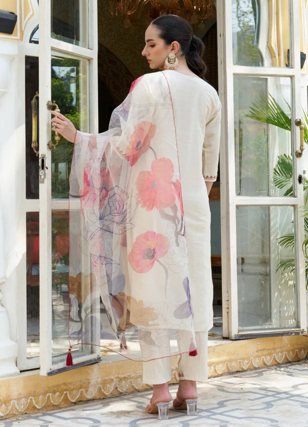 Women Silk Blend Kurta Pant Dupatta Set